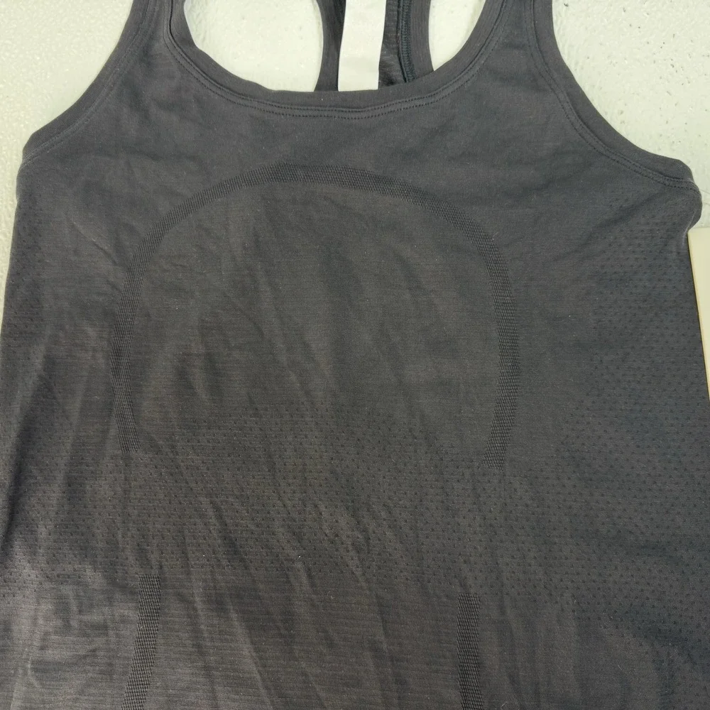 Lululemon Swiftly Tech Racerback Tank 2.0 / Size 4 Black